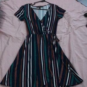 Cute dress with little tie in front